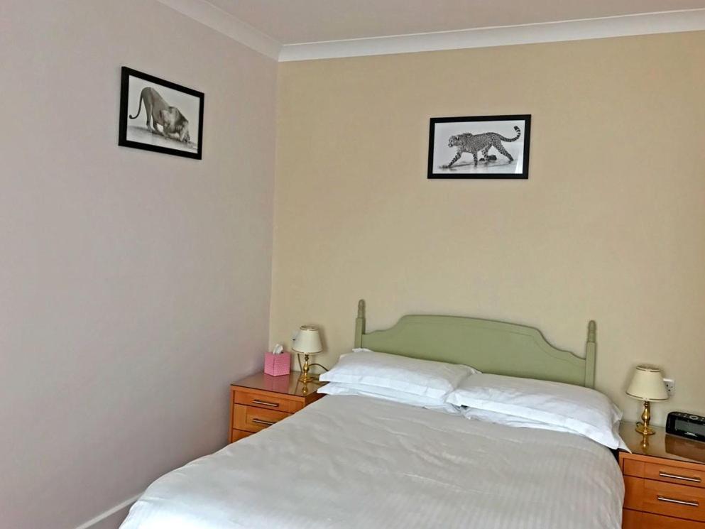 Merton House Worthing Bagian luar foto