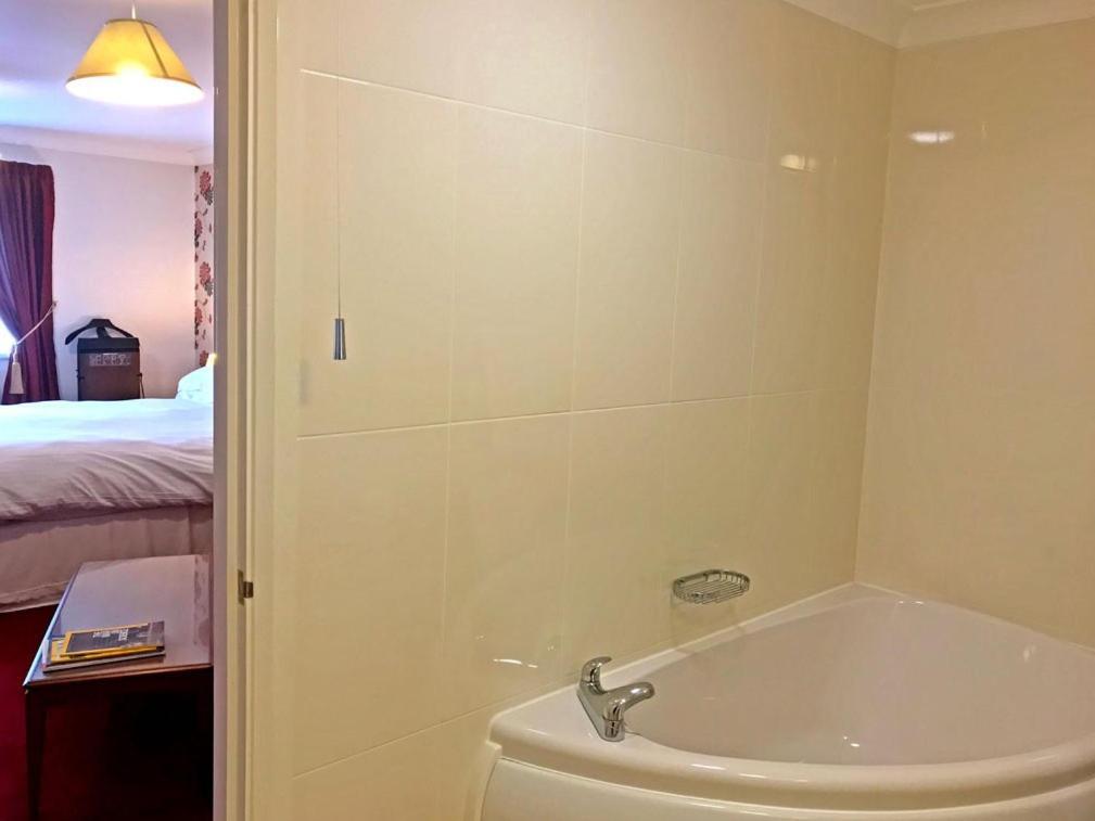 Merton House Worthing Ruang foto