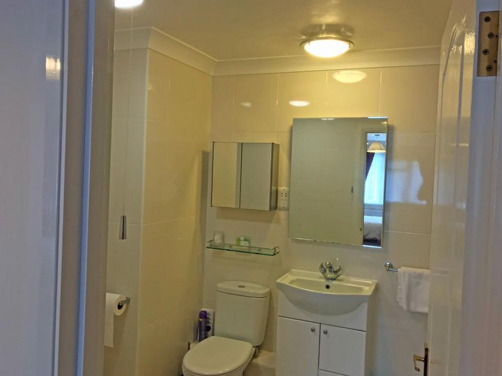 Merton House Worthing Ruang foto