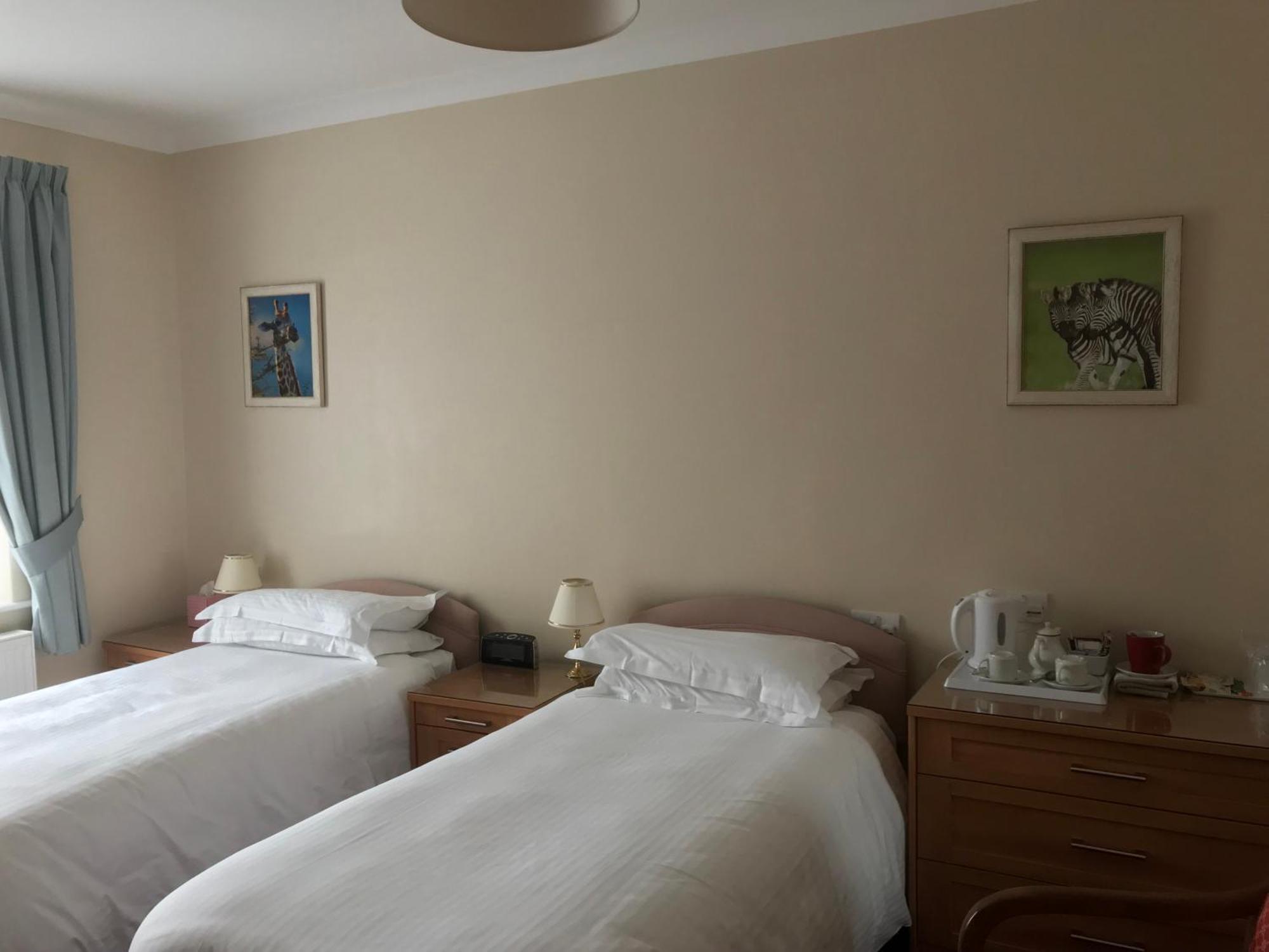 Merton House Worthing Ruang foto